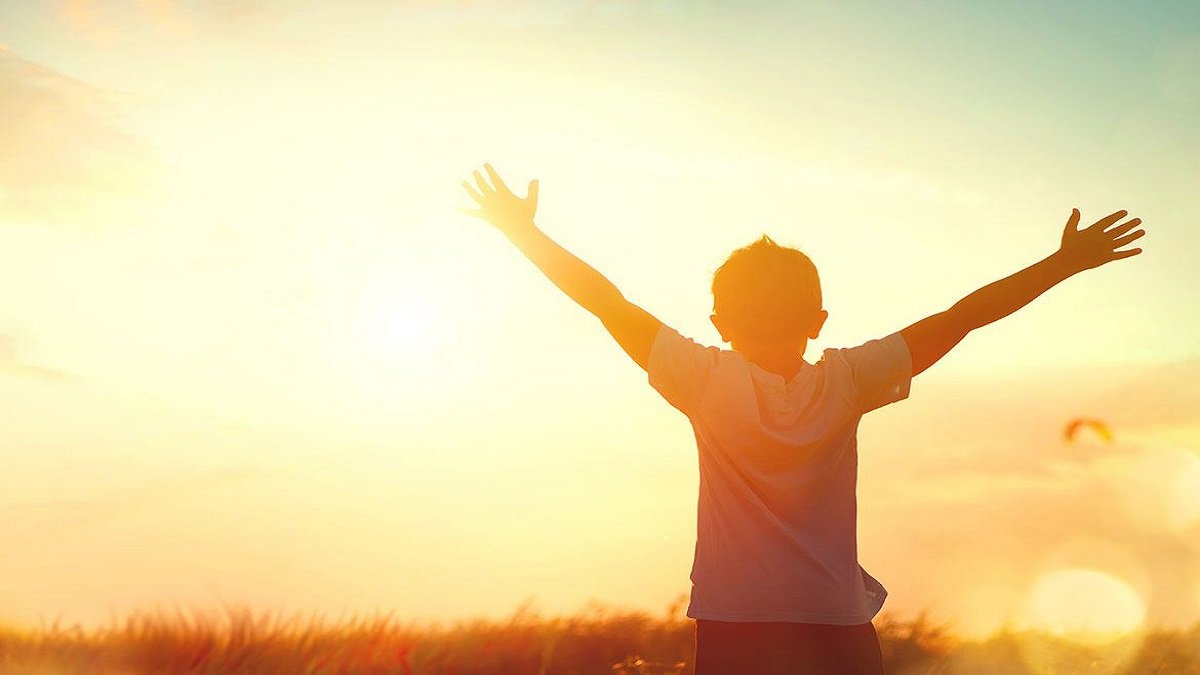 HEALTH BENEFITS OF SUNLIGHT