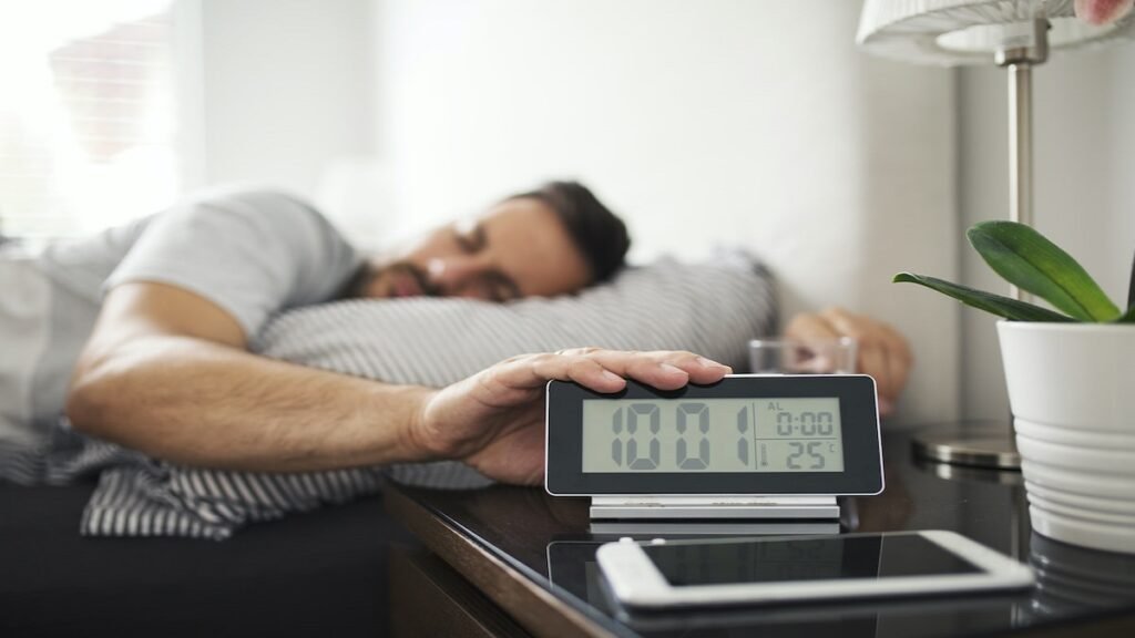 How To Stop Oversleeping