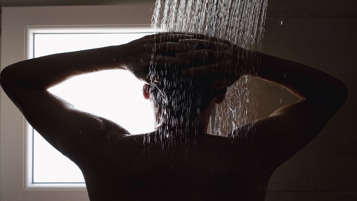 Evening vs. Morning Shower