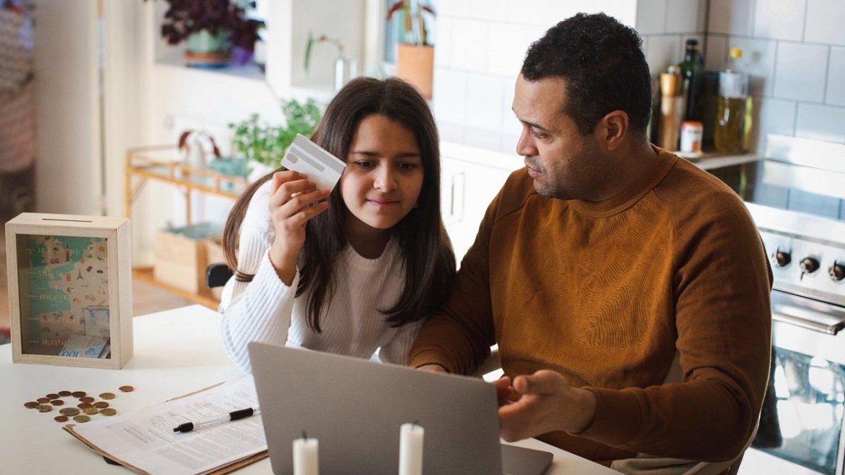 Tips for Teaching Kids About Money
